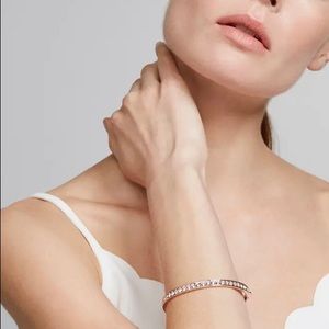 TED BAKER Swarosvski Bracelet rose gold